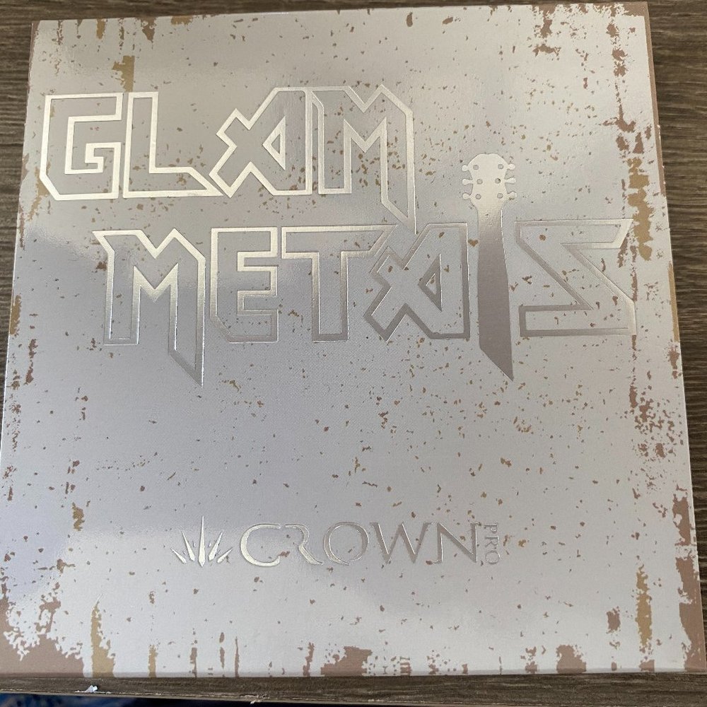 Crown Glam Metals Eyeshadow Pallette